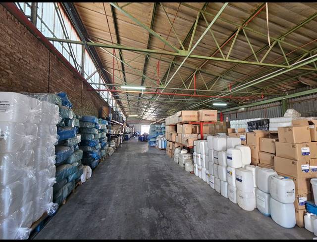 7,000M² WAREHOUSE FOR SALE IN ALBERTON NORTH